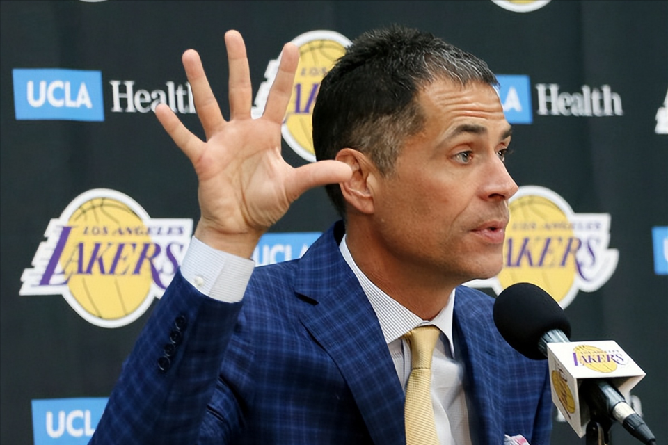 科洛克, 双向合同名 科洛克, 双向合同名