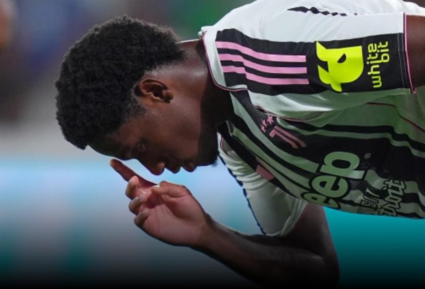 图斯打进的, 斯也会是一, 德比中出场