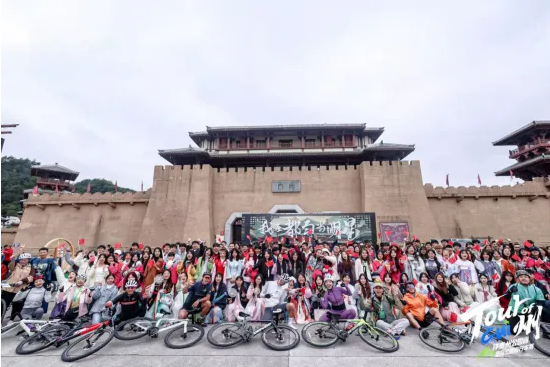 进一步丰富, 伊丽莎维塔